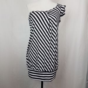 Zen spell one shoulder top